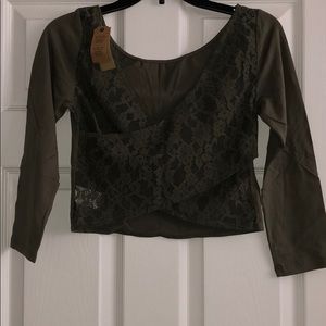 Long Sleeve Cropped Top